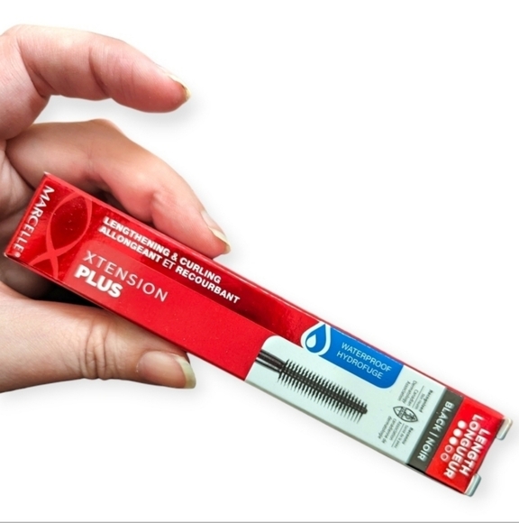 Large Beauty Lot Buxom L'Oreal KVD No7 Nyx Nails Lipstick Marcelle KVD - Picture 12 of 14